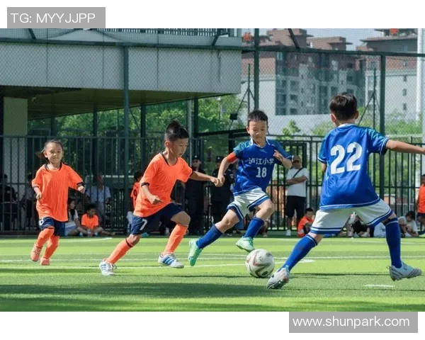 在这片绿茵场，每个孩子都能找到归于自己的光